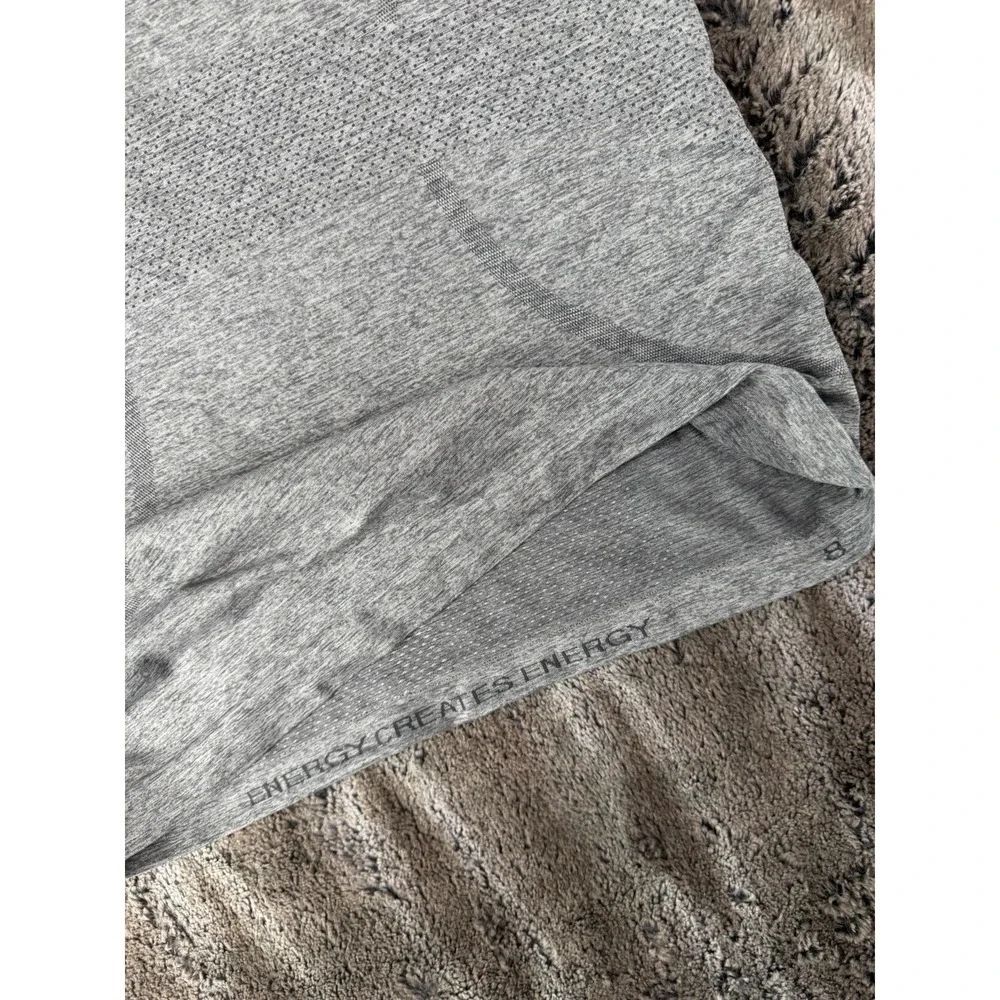 Lululemon Tank Top Womens Gray Racerback Swiftly Tech Running Shirt Athletic 8